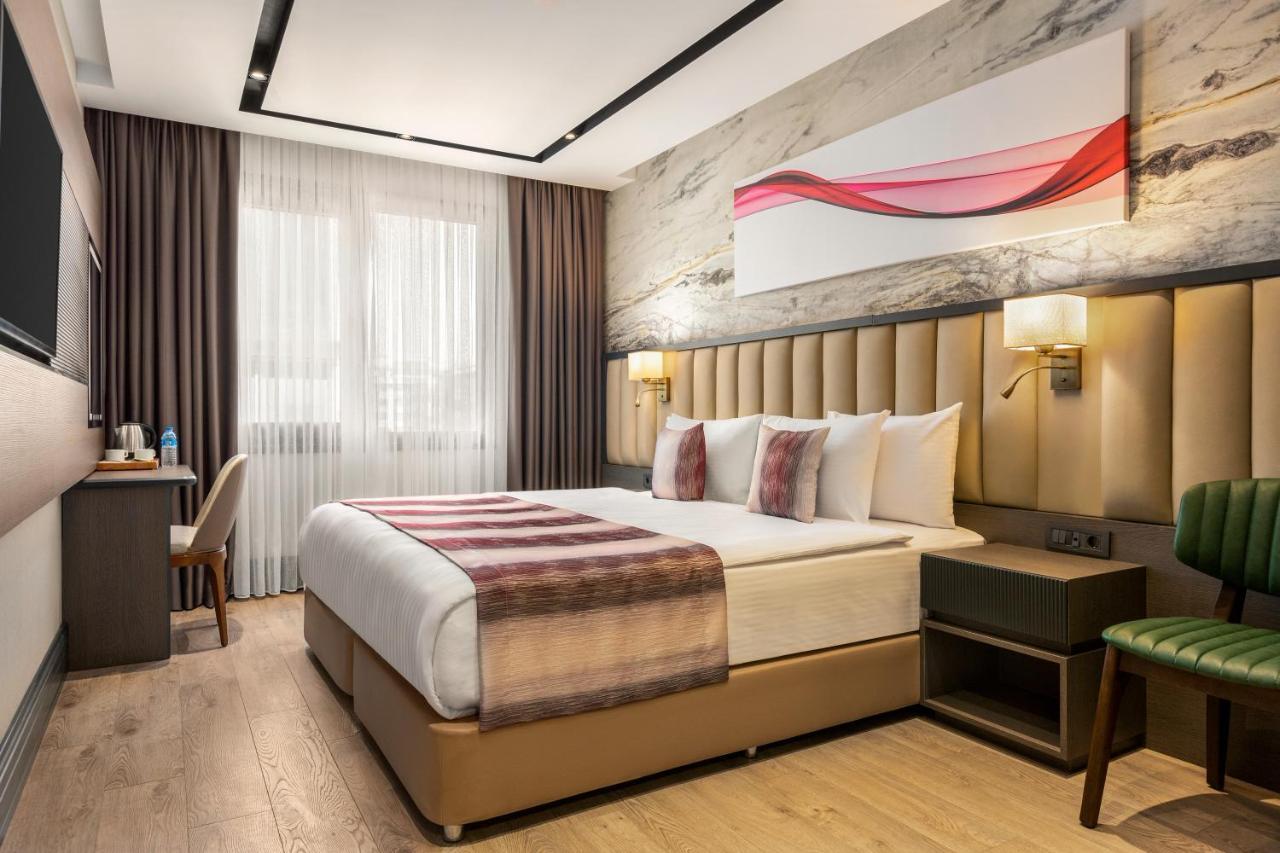 ホテル Ramada By Wyndham Istanbul Umraniye エクステリア 写真