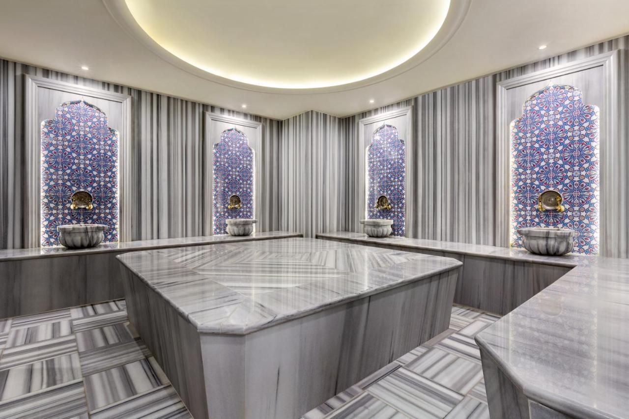 ホテル Ramada By Wyndham Istanbul Umraniye エクステリア 写真