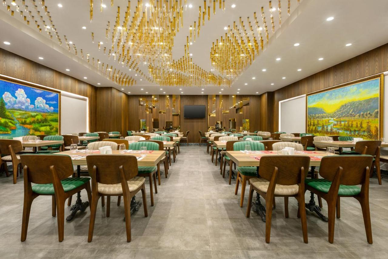 ホテル Ramada By Wyndham Istanbul Umraniye エクステリア 写真