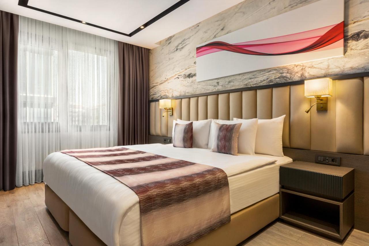 ホテル Ramada By Wyndham Istanbul Umraniye エクステリア 写真