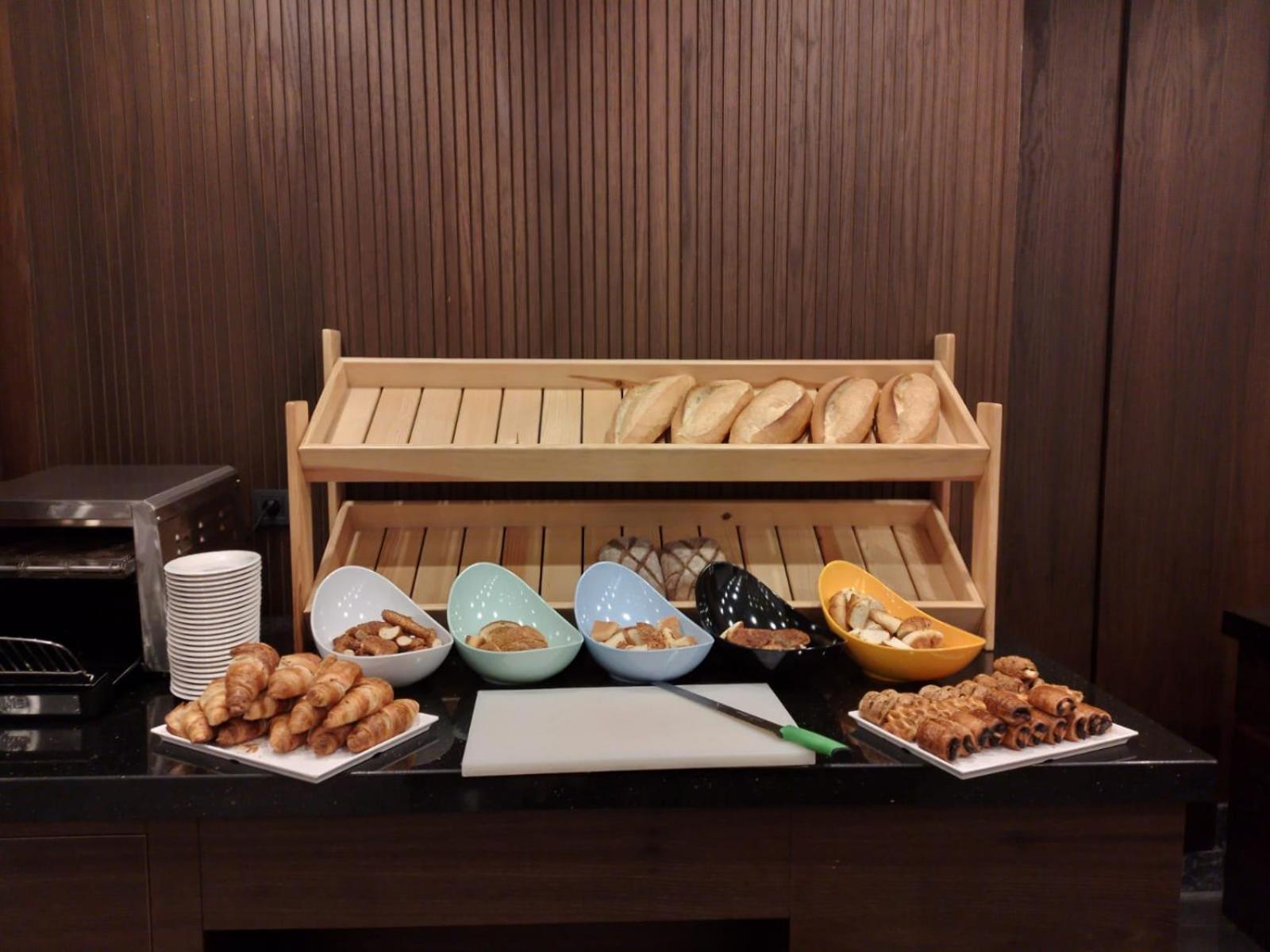 ホテル Ramada By Wyndham Istanbul Umraniye エクステリア 写真